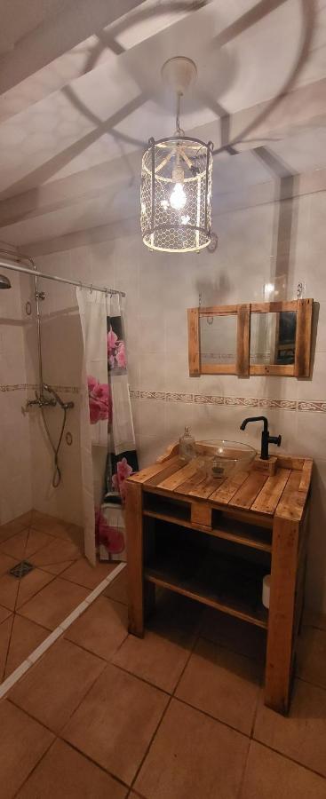 La Boriette Du Rougier Bed & Breakfast Montlaur  Bagian luar foto